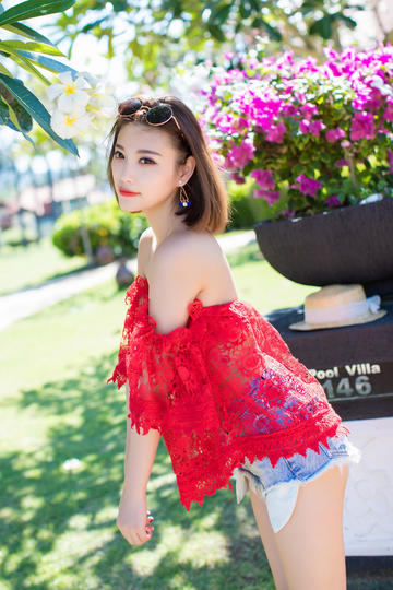 扒开双腿猛进入18p